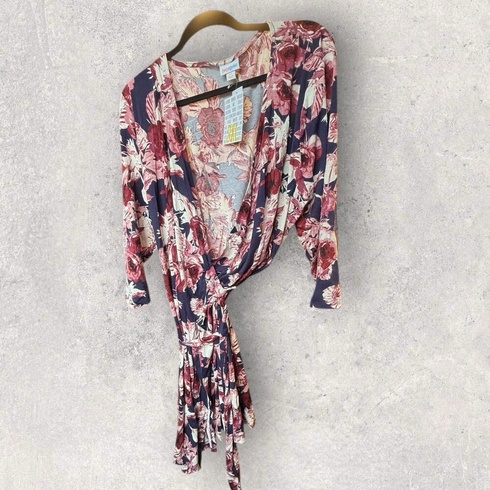 Lularoe Michelle 3XL NWT Blue Rose And White Floral Pattern